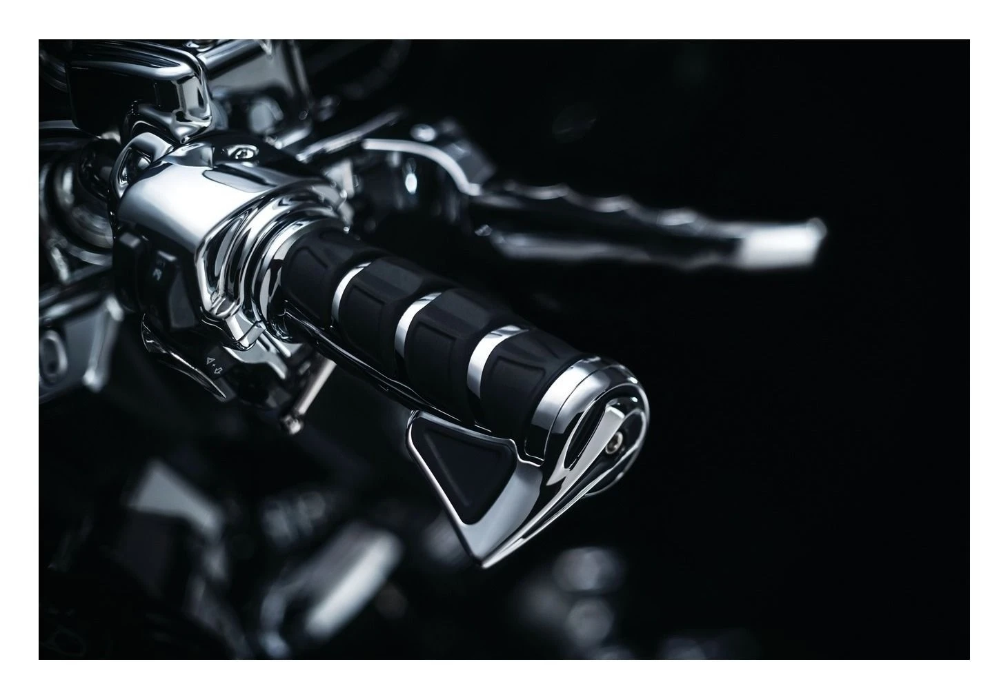 Kuryakyn Kinetic Universal 1" Grips 6 Kuryakyn Kinetic Universal 1" Grips - Image 4