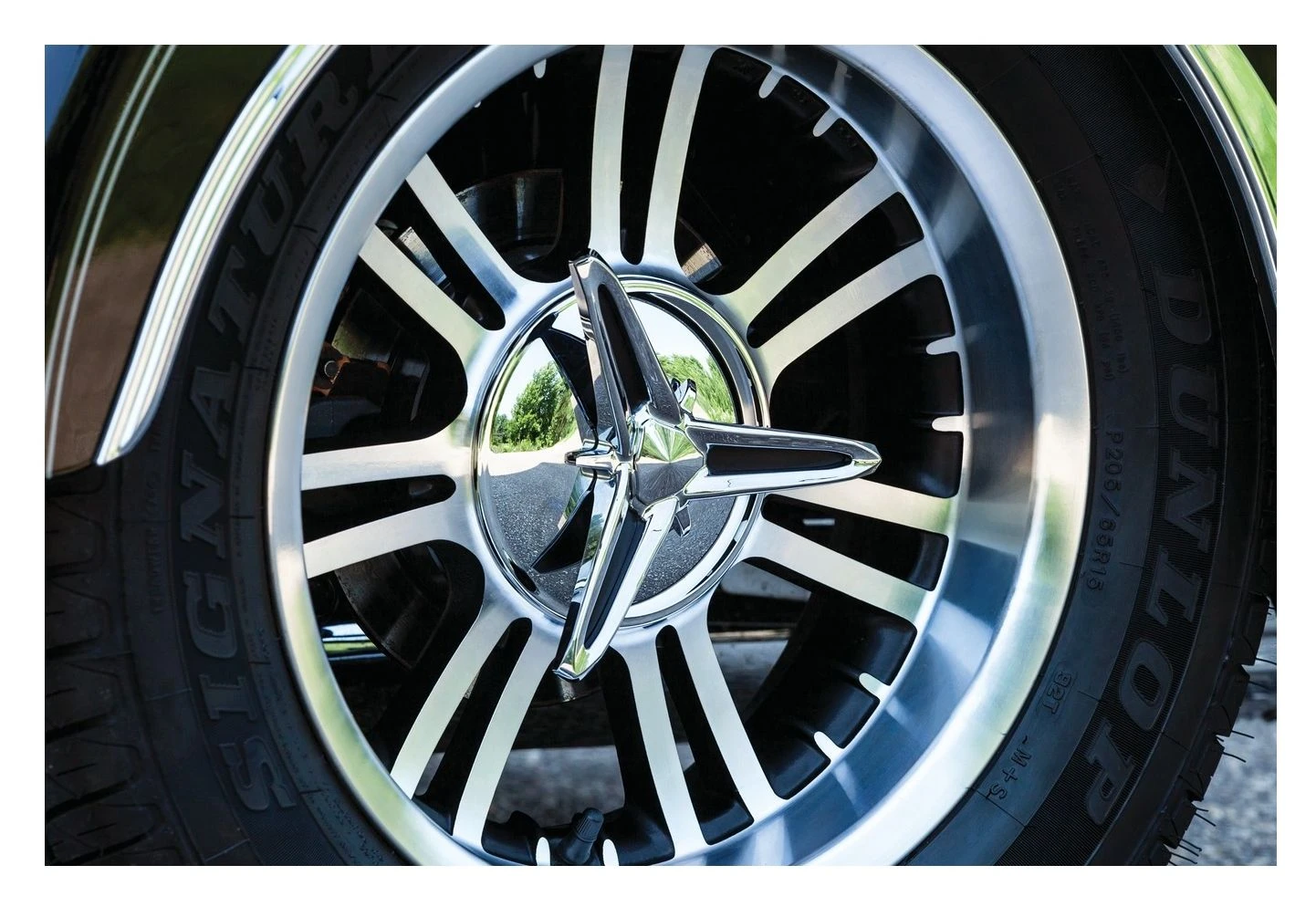 Kuryakyn Knock-Off Center Caps For Harley Trike 2009-2022 4 Kuryakyn Knock-Off Center Caps For Harley Trike 2009-2022 - Image 2