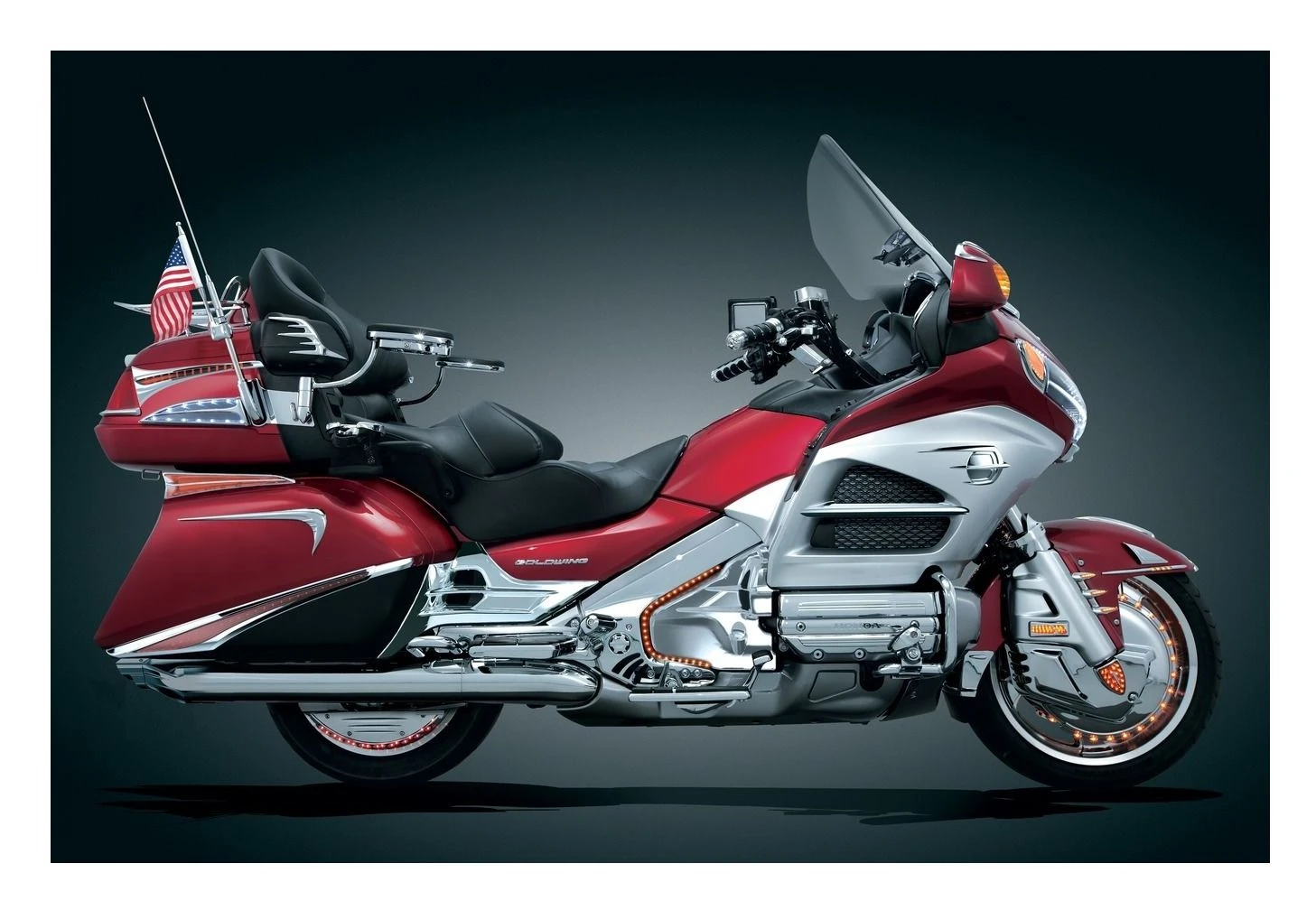 Kuryakyn Louvered Transmission Cover For Honda GoldWing GL1800 2001-2015 5 Kuryakyn Louvered Transmission Cover For Honda GoldWing GL1800 2001-2015 - Image 3