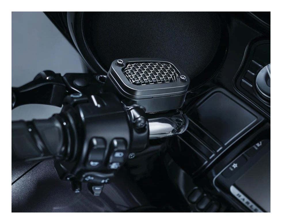 Kuryakyn Mesh Clutch Master Cylinder Cover For Harley Touring 5 Kuryakyn Mesh Clutch Master Cylinder Cover For Harley Touring - Image 3