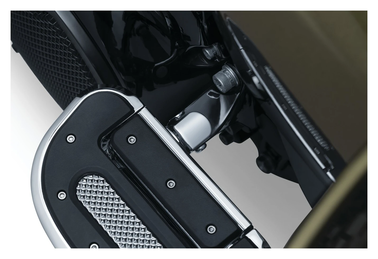 Kuryakyn Non-Pivoting Splined Adapter Male Floorboard Mounts For Harley 2006-2022 5 Kuryakyn Non-Pivoting Splined Adapter Male Floorboard Mounts For Harley 2006-2022 - Image 3