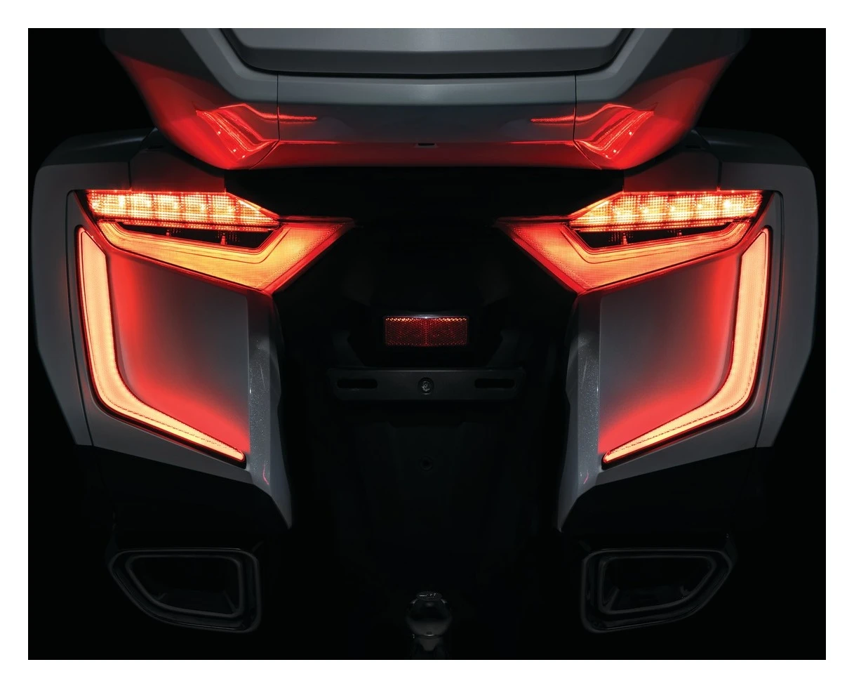 Kuryakyn Omni LED Rear Saddlebag Accents For Honda Gold Wing 2018-2020 5 Kuryakyn Omni LED Rear Saddlebag Accents For Honda Gold Wing 2018-2020 - Image 3
