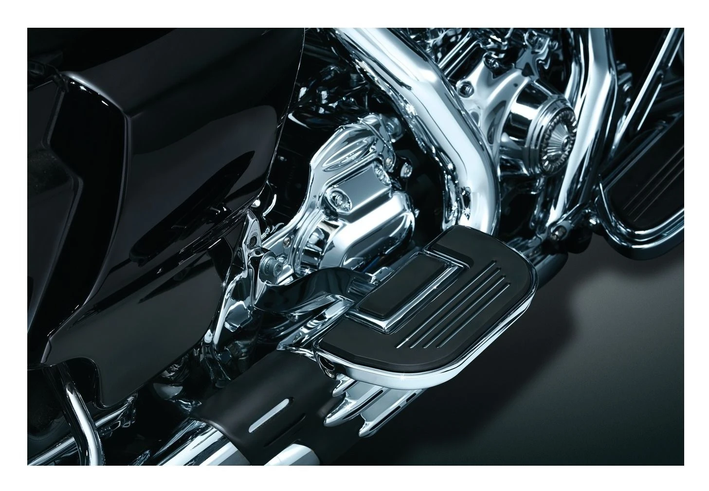 Kuryakyn Premium Folding Floorboards 4 Kuryakyn Premium Folding Floorboards - Image 2