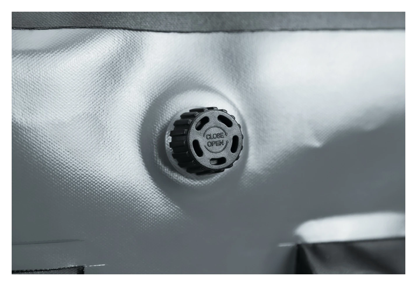 Kuryakyn Torke Dry Duffel Bag 8 Kuryakyn Torke Dry Duffel Bag - Image 6